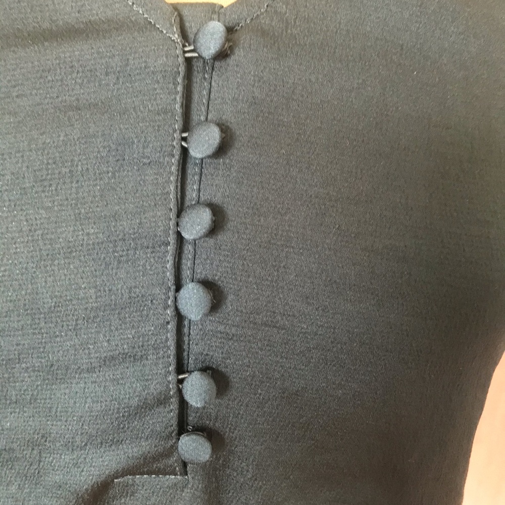 Express Button Green Tank - Picture 4 of 5